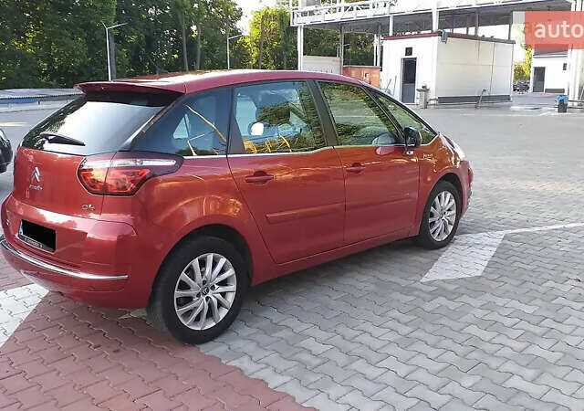 Красный Ситроен С4 Пикассо, объемом двигателя 1.6 л и пробегом 230 тыс. км за 6200 $, фото 2 на Automoto.ua