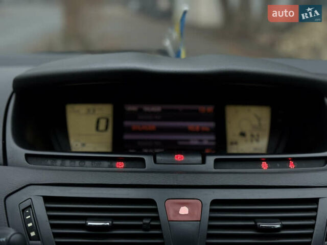 Червоний Сітроен С4 Пікассо, об'ємом двигуна 1.6 л та пробігом 241 тис. км за 5999 $, фото 62 на Automoto.ua