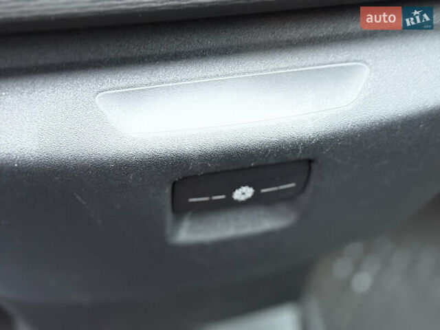 Червоний Сітроен С4 Пікассо, об'ємом двигуна 1.6 л та пробігом 241 тис. км за 5999 $, фото 63 на Automoto.ua