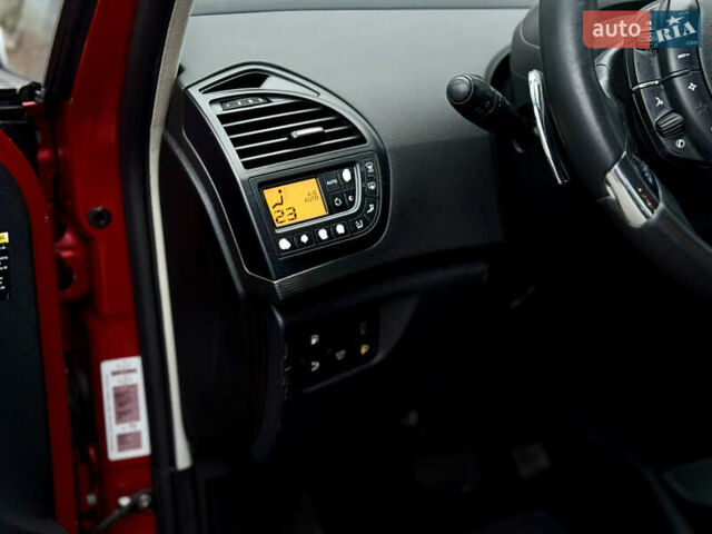 Червоний Сітроен С4 Пікассо, об'ємом двигуна 1.6 л та пробігом 241 тис. км за 5999 $, фото 43 на Automoto.ua