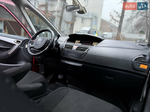 Червоний Сітроен С4 Пікассо, об'ємом двигуна 1.6 л та пробігом 241 тис. км за 5999 $, фото 55 на Automoto.ua