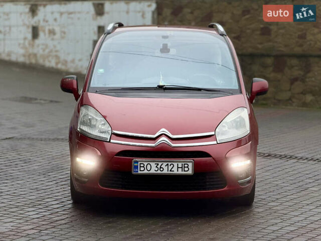 Червоний Сітроен С4 Пікассо, об'ємом двигуна 1.6 л та пробігом 241 тис. км за 5999 $, фото 4 на Automoto.ua