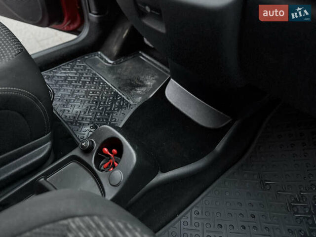 Червоний Сітроен С4 Пікассо, об'ємом двигуна 1.6 л та пробігом 241 тис. км за 5999 $, фото 61 на Automoto.ua