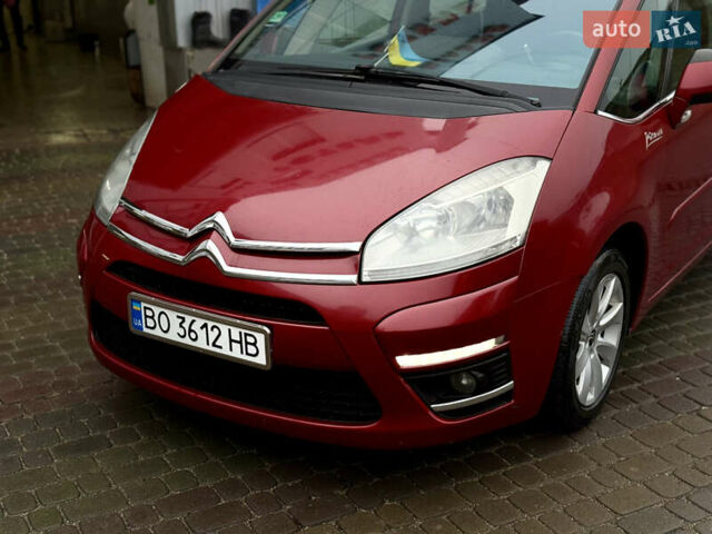 Червоний Сітроен С4 Пікассо, об'ємом двигуна 1.6 л та пробігом 241 тис. км за 5999 $, фото 7 на Automoto.ua