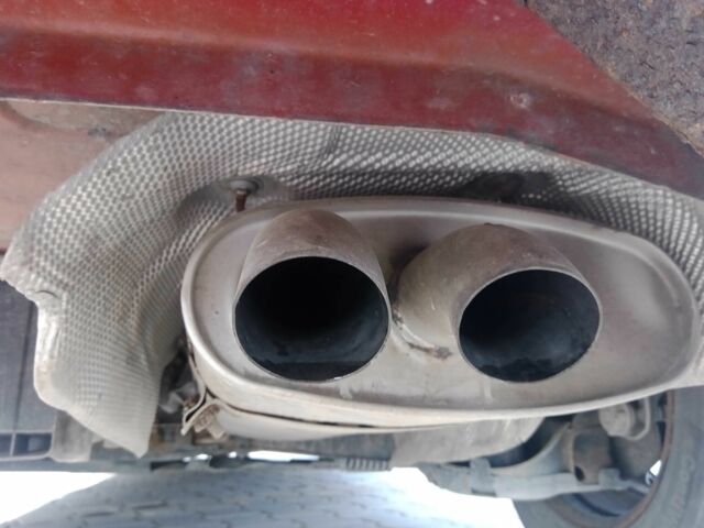 Червоний Сітроен С4 Пікассо, об'ємом двигуна 2 л та пробігом 300 тис. км за 8500 $, фото 9 на Automoto.ua