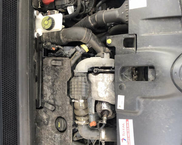 Красный Ситроен С4 Пикассо, объемом двигателя 1.56 л и пробегом 230 тыс. км за 11400 $, фото 57 на Automoto.ua