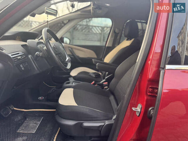 Красный Ситроен С4 Пикассо, объемом двигателя 1.56 л и пробегом 230 тыс. км за 11400 $, фото 34 на Automoto.ua