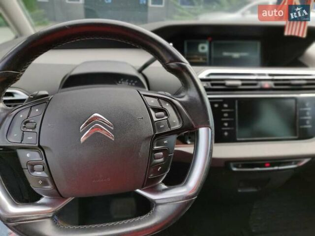 Красный Ситроен С4 Пикассо, объемом двигателя 1.56 л и пробегом 202 тыс. км за 10300 $, фото 1 на Automoto.ua