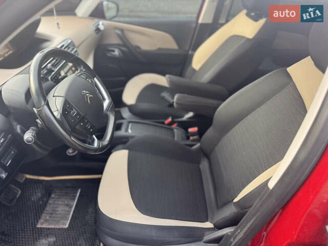 Красный Ситроен С4 Пикассо, объемом двигателя 1.56 л и пробегом 230 тыс. км за 11400 $, фото 37 на Automoto.ua