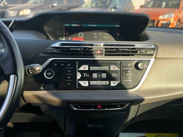 Червоний Сітроен С4 Пікассо, об'ємом двигуна 1.6 л та пробігом 198 тис. км за 9990 $, фото 20 на Automoto.ua