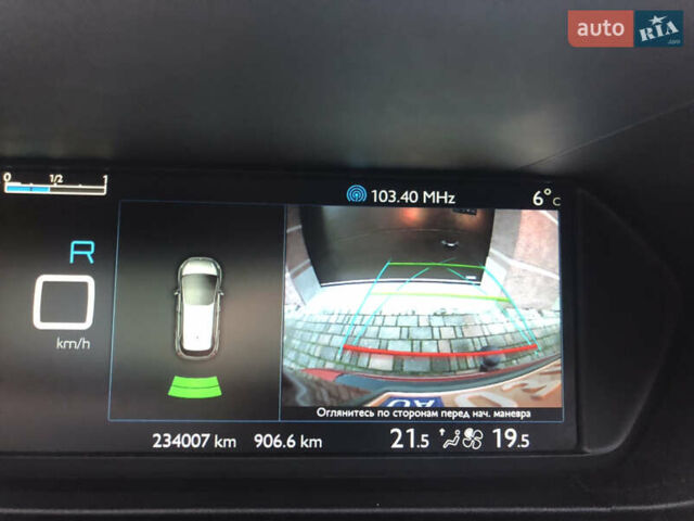 Красный Ситроен С4 Пикассо, объемом двигателя 1.56 л и пробегом 230 тыс. км за 11400 $, фото 47 на Automoto.ua