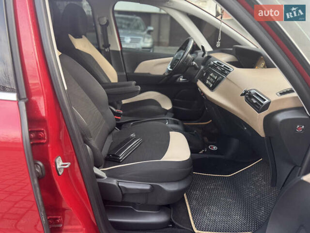 Красный Ситроен С4 Пикассо, объемом двигателя 1.56 л и пробегом 230 тыс. км за 11400 $, фото 40 на Automoto.ua