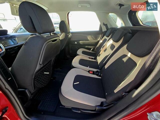 Червоний Сітроен С4 Пікассо, об'ємом двигуна 1.56 л та пробігом 151 тис. км за 12350 $, фото 54 на Automoto.ua