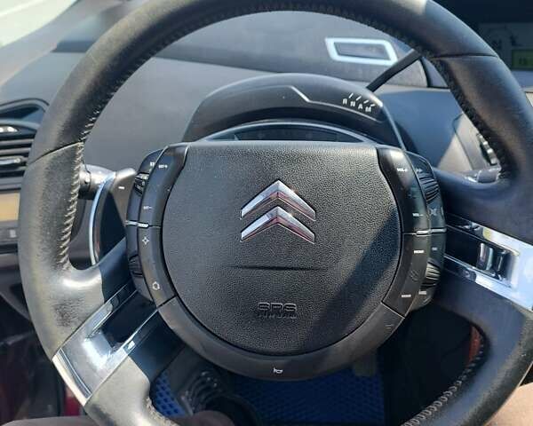 Красный Ситроен С4 Пикассо, объемом двигателя 1.56 л и пробегом 250 тыс. км за 6000 $, фото 1 на Automoto.ua