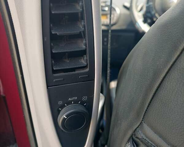 Красный Ситроен С4 Пикассо, объемом двигателя 1.56 л и пробегом 250 тыс. км за 6000 $, фото 11 на Automoto.ua