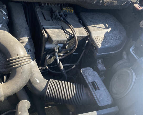 Червоний Сітроен С4 Пікассо, об'ємом двигуна 1.56 л та пробігом 215 тис. км за 5400 $, фото 8 на Automoto.ua