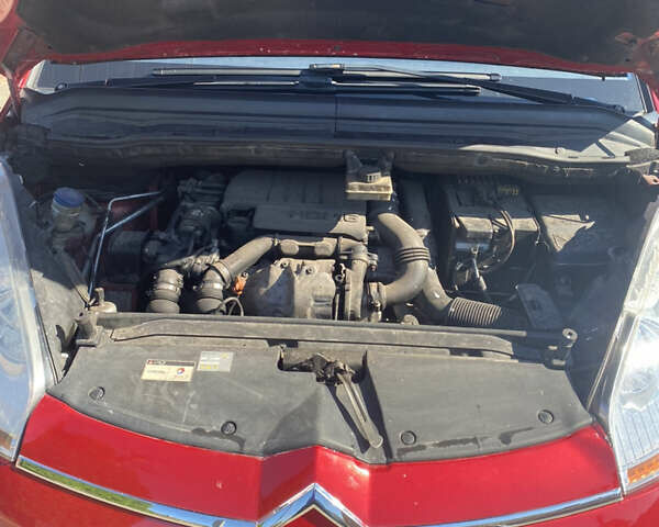 Червоний Сітроен С4 Пікассо, об'ємом двигуна 1.56 л та пробігом 215 тис. км за 5400 $, фото 12 на Automoto.ua