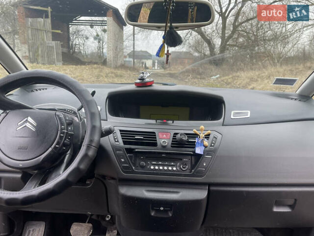 Красный Ситроен С4 Пикассо, объемом двигателя 1.56 л и пробегом 280 тыс. км за 5500 $, фото 6 на Automoto.ua
