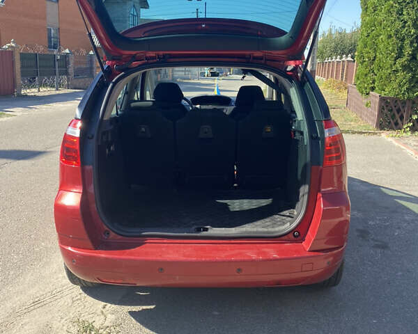 Червоний Сітроен С4 Пікассо, об'ємом двигуна 1.56 л та пробігом 215 тис. км за 5400 $, фото 20 на Automoto.ua