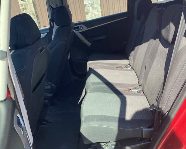 Червоний Сітроен С4 Пікассо, об'ємом двигуна 1.56 л та пробігом 215 тис. км за 5400 $, фото 17 на Automoto.ua