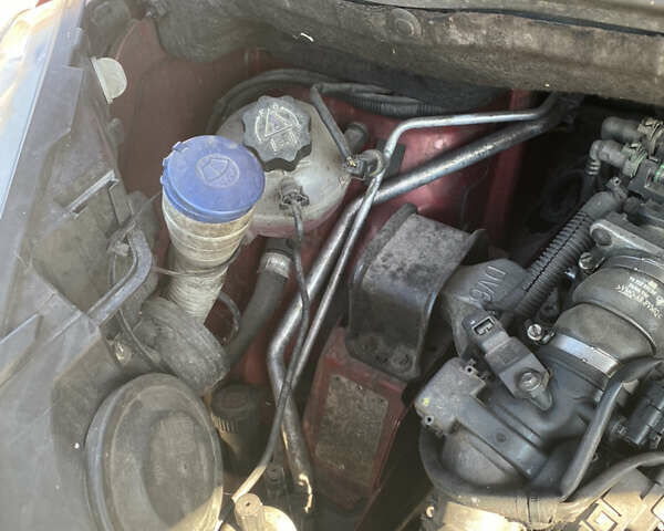 Червоний Сітроен С4 Пікассо, об'ємом двигуна 1.56 л та пробігом 215 тис. км за 5400 $, фото 9 на Automoto.ua