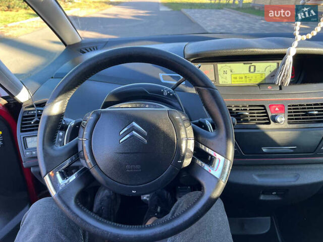 Ситроен С4 Пикассо 2009 в Боярка на Automoto.ua Красный Ситроен С4 Пикассо, объемом двигателя 1.6 л и пробегом 155 тыс. км за 6300 $, фото 1 на Automoto.ua