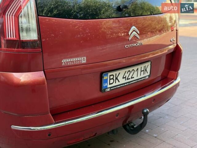 Червоний Сітроен С4 Пікассо, об'ємом двигуна 1.6 л та пробігом 243 тис. км за 6450 $, фото 34 на Automoto.ua