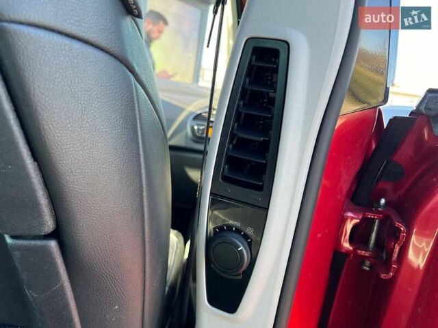 Червоний Сітроен С4 Пікассо, об'ємом двигуна 1.56 л та пробігом 235 тис. км за 7800 $, фото 23 на Automoto.ua