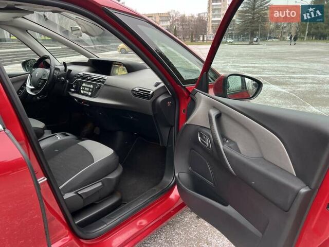 Красный Ситроен С4 Пикассо, объемом двигателя 1.6 л и пробегом 190 тыс. км за 8990 $, фото 8 на Automoto.ua