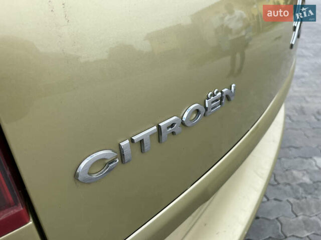 Сітроен С4 Пікассо, об'ємом двигуна 2 л та пробігом 240 тис. км за 4200 $, фото 18 на Automoto.ua