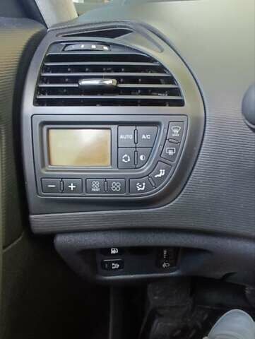 Ситроен С4 Пикассо 2010 в Одессе на Automoto.ua Ситроен С4 Пикассо, объемом двигателя 0 л и пробегом 160 тыс. км за 5000 $, фото 13 на Automoto.ua