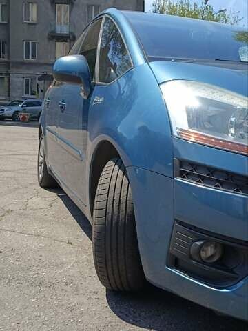 Ситроен С4 Пикассо 2010 в Одессе на Automoto.ua Ситроен С4 Пикассо, объемом двигателя 0 л и пробегом 160 тыс. км за 5000 $, фото 5 на Automoto.ua