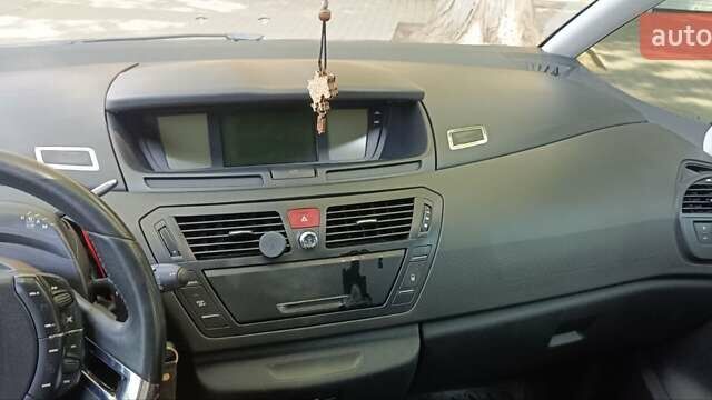 Ситроен С4 Пикассо 2010 в Одессе на Automoto.ua Ситроен С4 Пикассо, объемом двигателя 0 л и пробегом 160 тыс. км за 5000 $, фото 16 на Automoto.ua