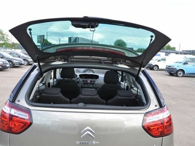 Сітроен С4 Пікассо, об'ємом двигуна 1.6 л та пробігом 184 тис. км за 7200 $, фото 22 на Automoto.ua