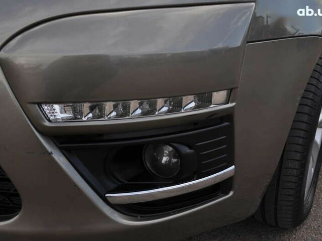 Сітроен С4 Пікассо, об'ємом двигуна 1.6 л та пробігом 184 тис. км за 7200 $, фото 12 на Automoto.ua