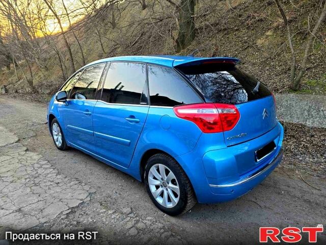 Ситроен С4 Пикассо, объемом двигателя 16 л и пробегом 200 тыс. км за 5700 $, фото 7 на Automoto.ua