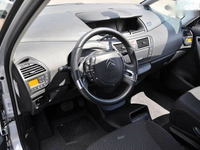 Сітроен С4 Пікассо, об'ємом двигуна 1.6 л та пробігом 206 тис. км за 7900 $, фото 6 на Automoto.ua