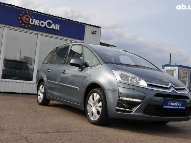 Сітроен С4 Пікассо, об'ємом двигуна 1.6 л та пробігом 220 тис. км за 8000 $, фото 25 на Automoto.ua