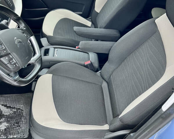 Сітроен С4 Пікассо, об'ємом двигуна 2 л та пробігом 180 тис. км за 11900 $, фото 9 на Automoto.ua