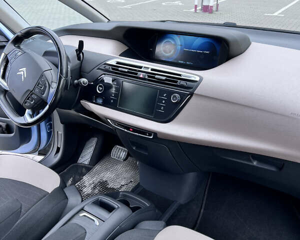 Сітроен С4 Пікассо, об'ємом двигуна 2 л та пробігом 180 тис. км за 11900 $, фото 14 на Automoto.ua