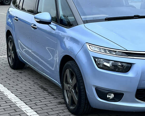 Сітроен С4 Пікассо, об'ємом двигуна 2 л та пробігом 180 тис. км за 11900 $, фото 6 на Automoto.ua
