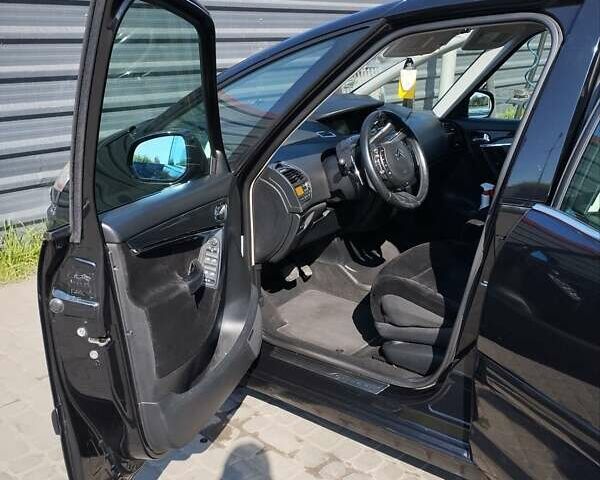 Ситроен С4 Пикассо, объемом двигателя 2 л и пробегом 270 тыс. км за 5950 $, фото 28 на Automoto.ua