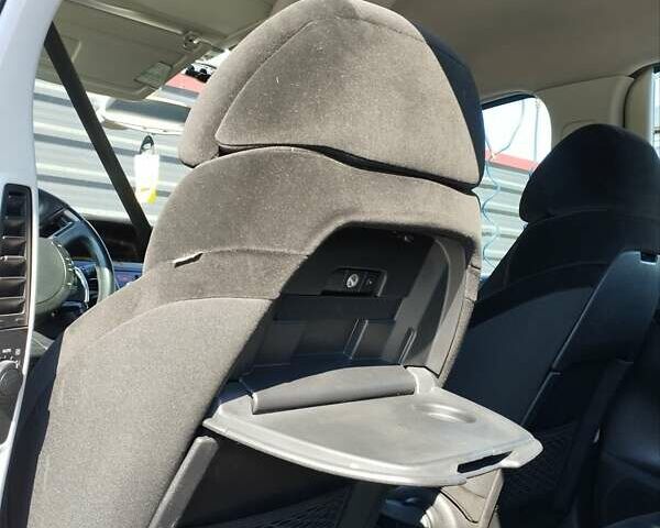 Ситроен С4 Пикассо, объемом двигателя 2 л и пробегом 270 тыс. км за 5950 $, фото 17 на Automoto.ua