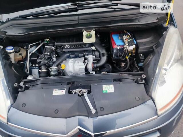 Сітроен С4 Пікассо, об'ємом двигуна 1.6 л та пробігом 225 тис. км за 5400 $, фото 16 на Automoto.ua
