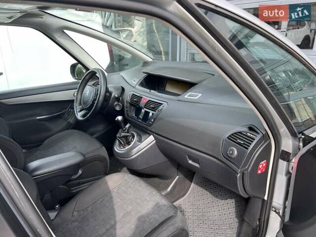 Сітроен С4 Пікассо, об'ємом двигуна 2 л та пробігом 180 тис. км за 5500 $, фото 11 на Automoto.ua