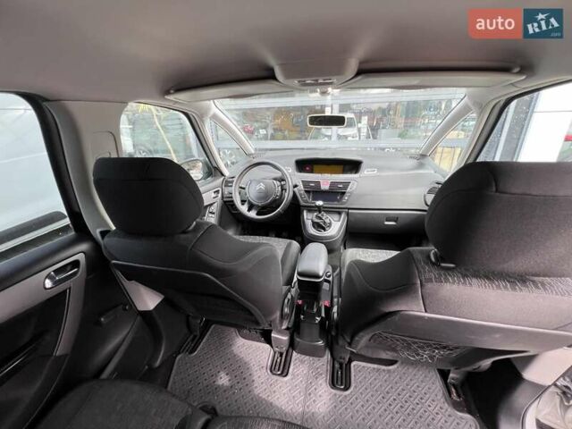 Сітроен С4 Пікассо, об'ємом двигуна 2 л та пробігом 180 тис. км за 5500 $, фото 10 на Automoto.ua