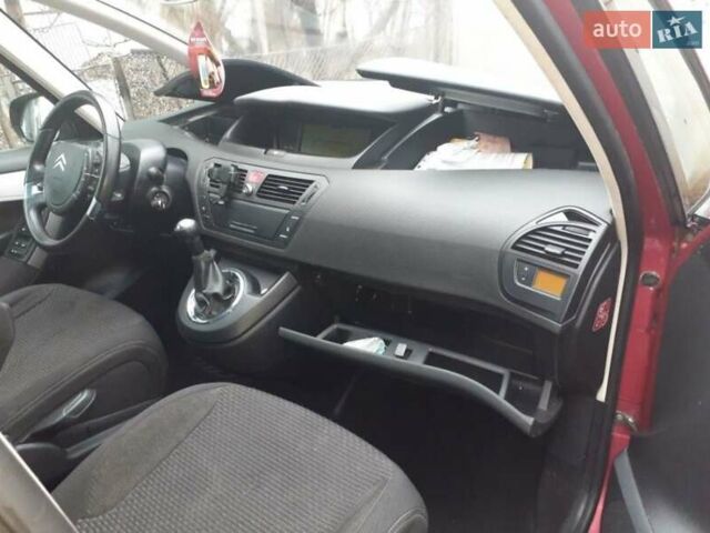 Ситроен С4 Пикассо, объемом двигателя 1.6 л и пробегом 230 тыс. км за 5100 $, фото 4 на Automoto.ua