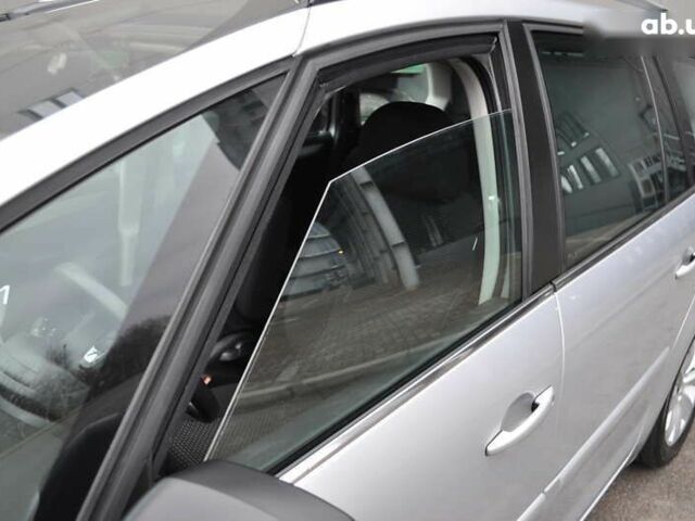 Сітроен С4 Пікассо, об'ємом двигуна 1.6 л та пробігом 206 тис. км за 8300 $, фото 20 на Automoto.ua