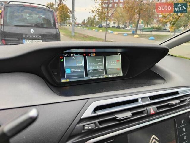 Сітроен С4 Пікассо 2014 у Києві на Automoto.ua Сітроен С4 Пікассо, об'ємом двигуна 1.56 л та пробігом 172 тис. км за 11000 $, фото 20 на Automoto.ua