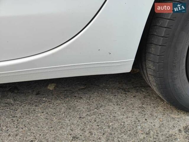 Сітроен С4 Пікассо 2014 у Києві на Automoto.ua Сітроен С4 Пікассо, об'ємом двигуна 1.56 л та пробігом 172 тис. км за 11000 $, фото 12 на Automoto.ua